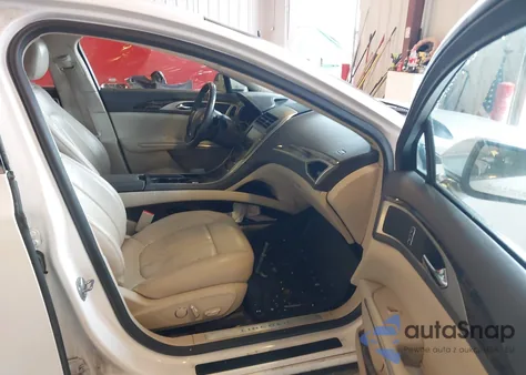 2016 Lincoln Mkz z USA, uszkodzony, nr VIN 3LN6L2J98GR605156